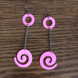 Pink swirly dangling earrings